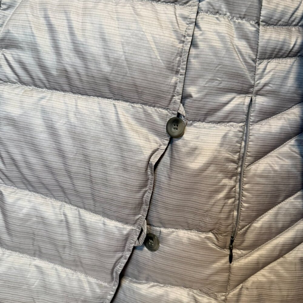 Nau Quilted Lightweight Puffer Jacket Gray Size Medium - Picture 6 of 7